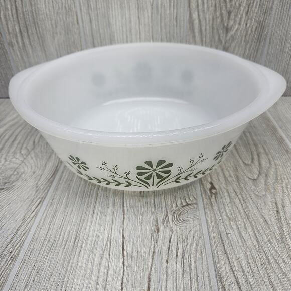Vintage Glasbake Mixing Bowl 2QT Daisy Floral USA 8in Ovenware Bakeware Pyrex Er - Picture 1 of 7